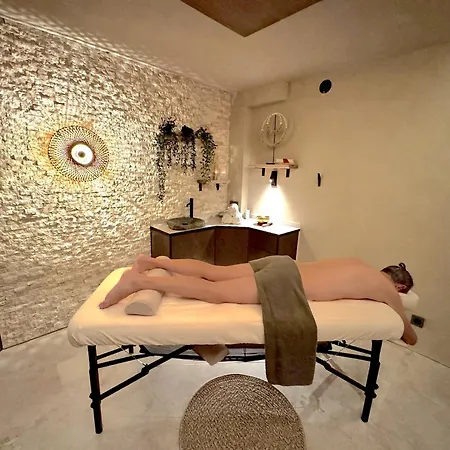 Bed and breakfast Balao - Gay Men Only